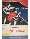 Di Tepi Danau